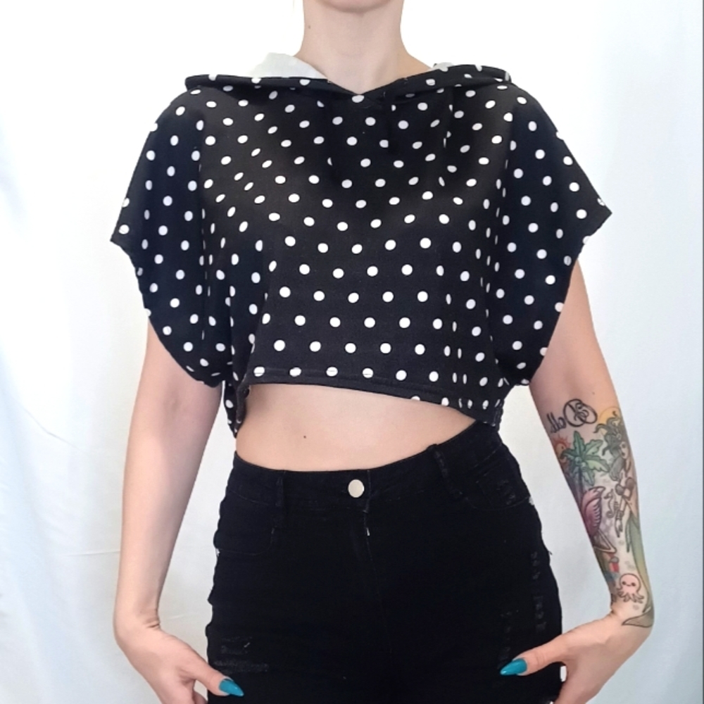 Sirens Black with White Polkadots Crop Top Short Sleeve Batwing Hoodie.